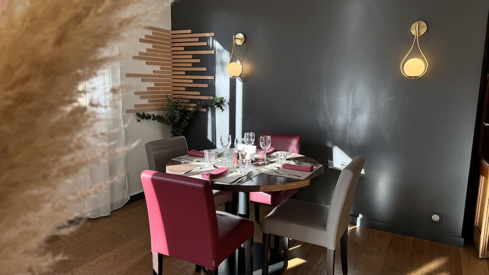 Logis Hotel la Terrasse Fleurie 36/43