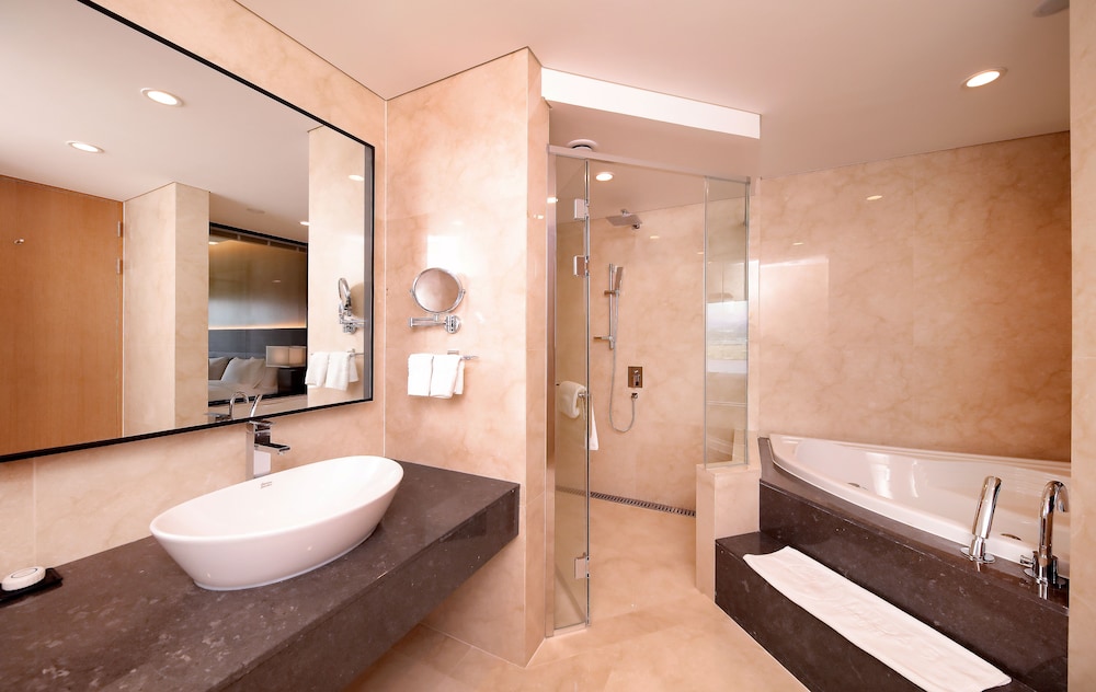 Midas Resort 44/46
