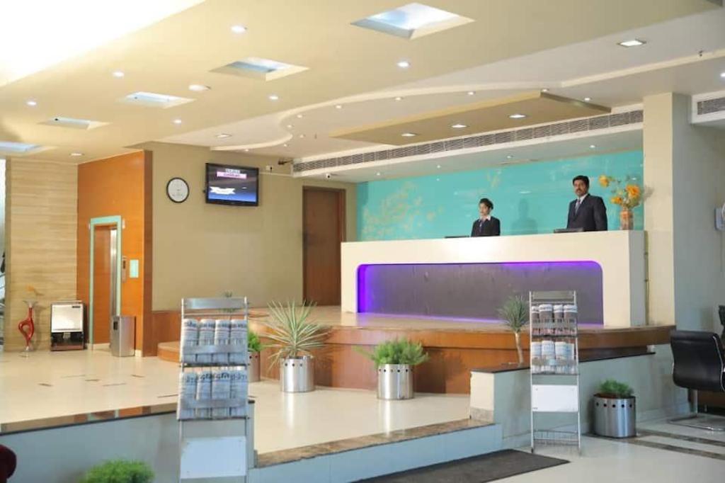 HOTEL ADITYAZ 3/41