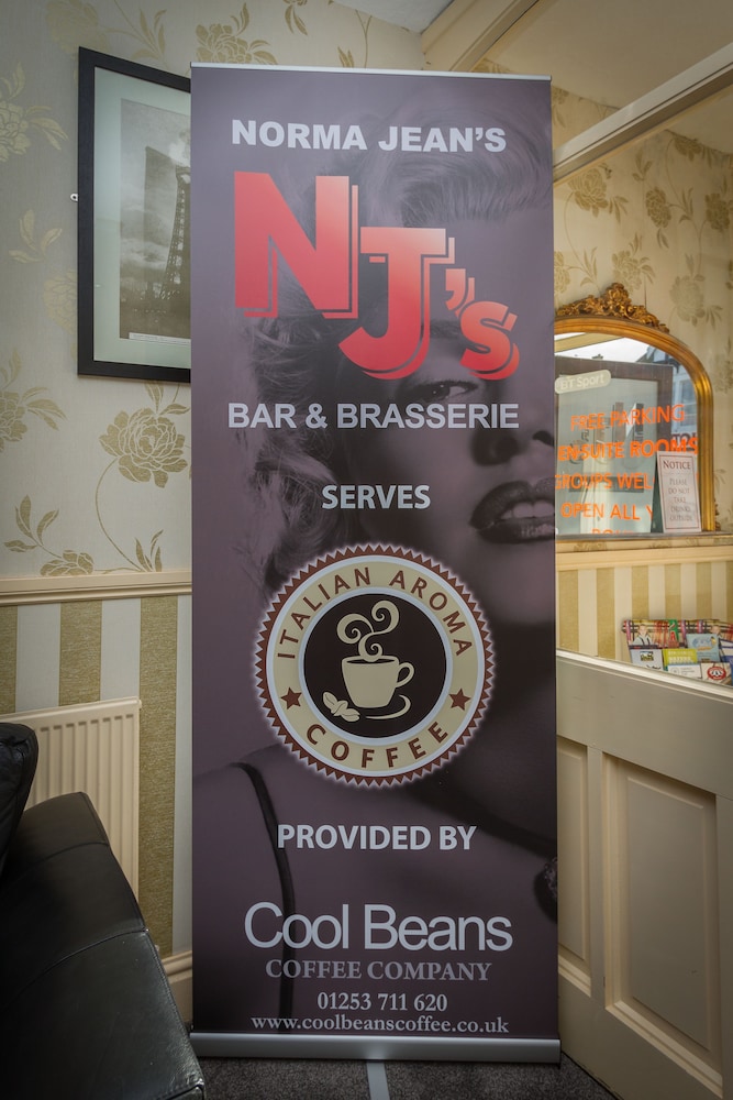 The New Sandringham Court Hotel & Norma Jeans Bar&Brasserie 24/50