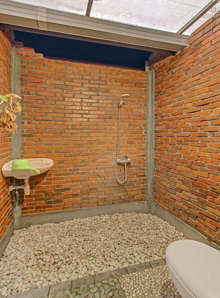 OYO 90031 Villa Papada 20/23