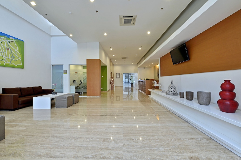 Whiz Hotel Pemuda Semarang 4/44