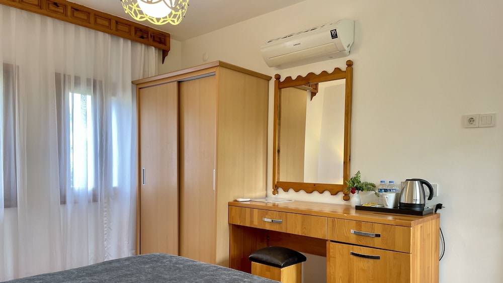 Aida Hotel 50/50
