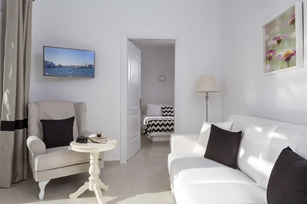 Colours Of Mykonos 53/65