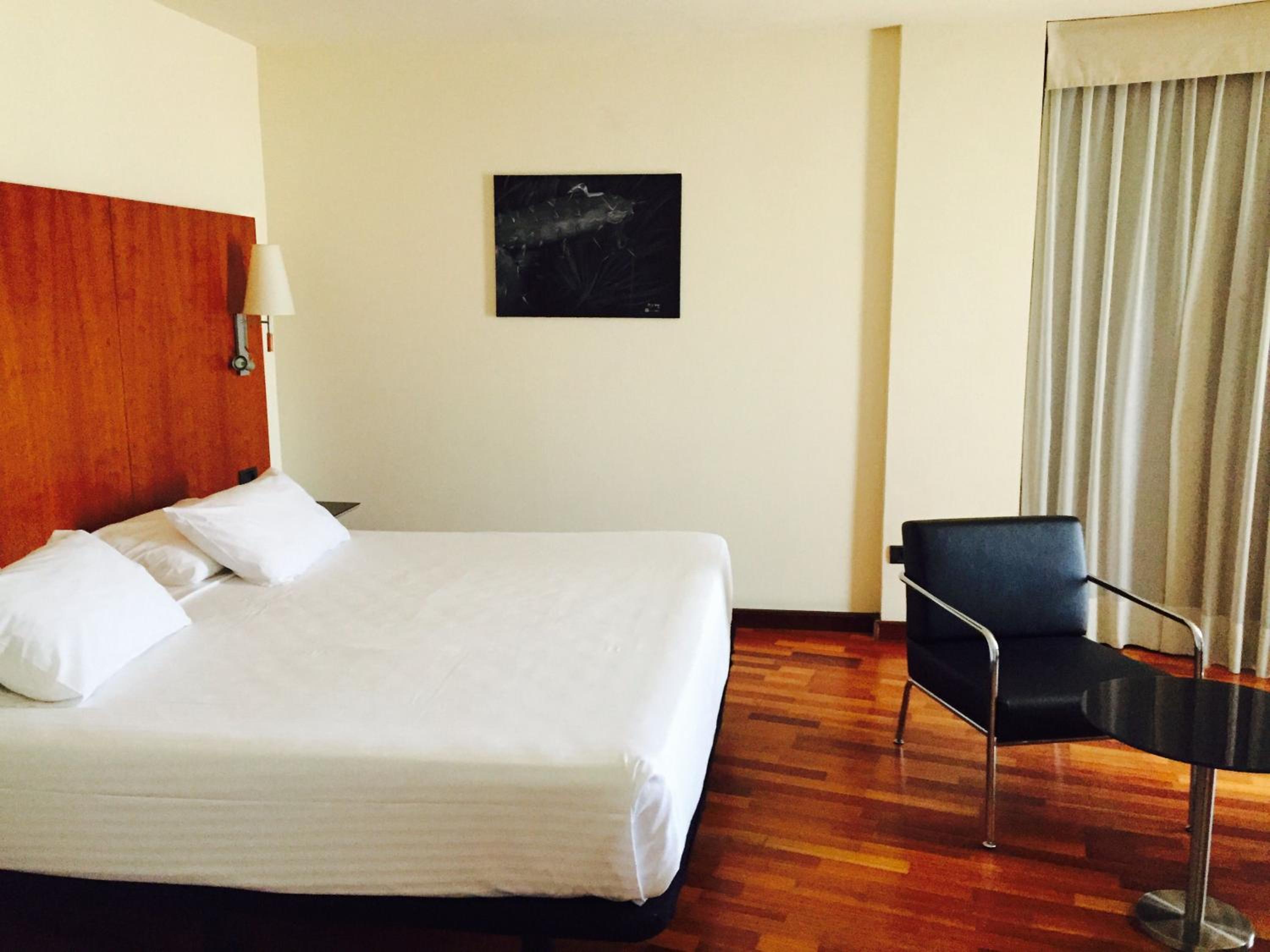 Guest Room, Superior, Queen Bed, Sea View