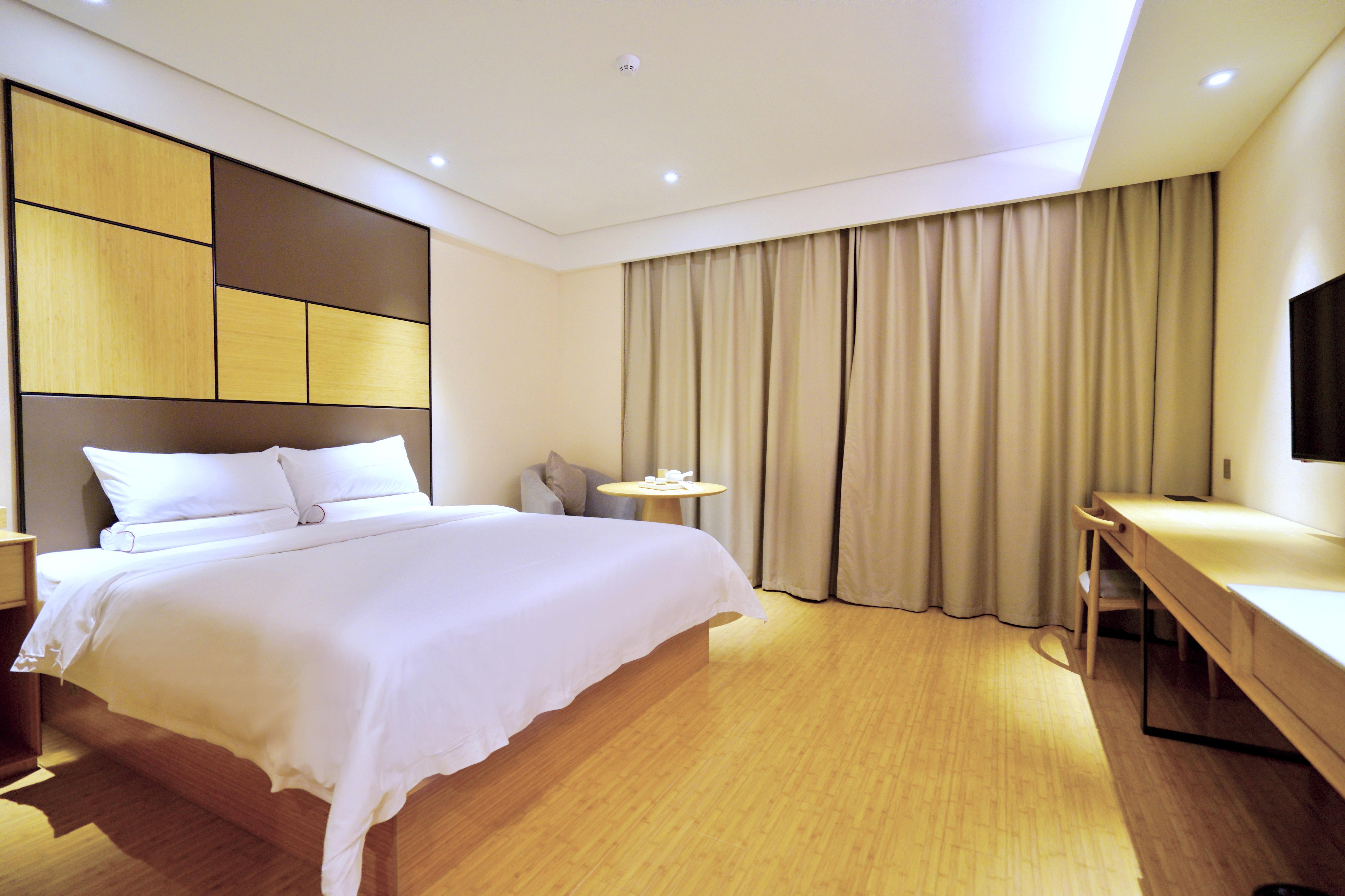 Ji Hotel (Hongqiao Airport Huqingping Road) 8/23