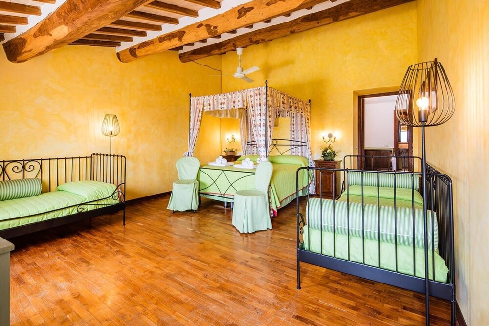 Castello Di Titignano 15/50