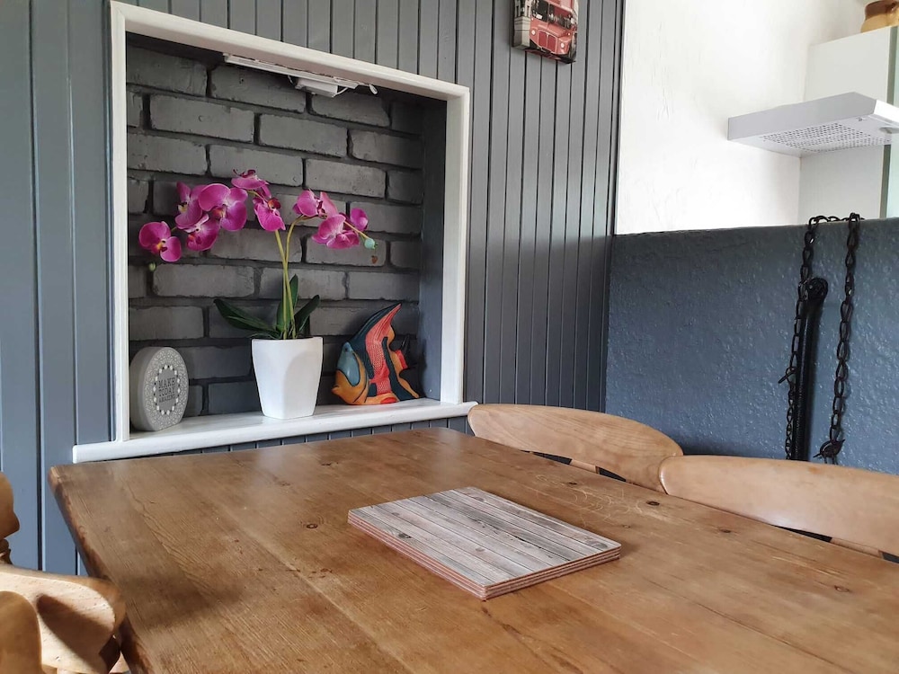 Martin Lane Farm Holiday Cottages 8/50
