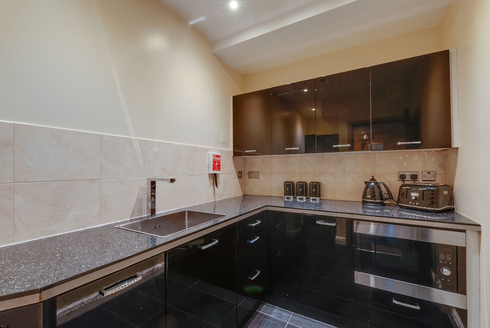 Signature Living Apart Hotel 5/57