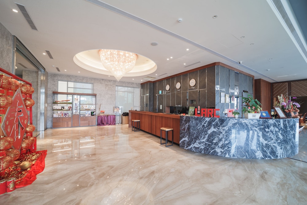 L'arc Hotel 6/51