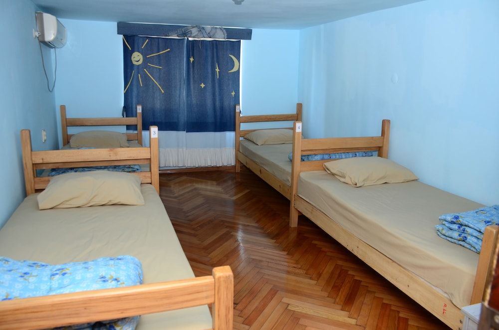 Guesthouse And Hostel Batumi Globus 14/46