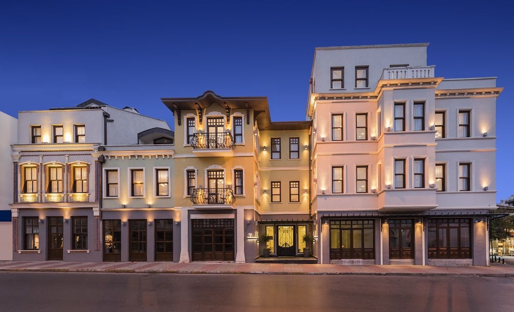 Nevv Bosphorus Hotel & Suites 3/68