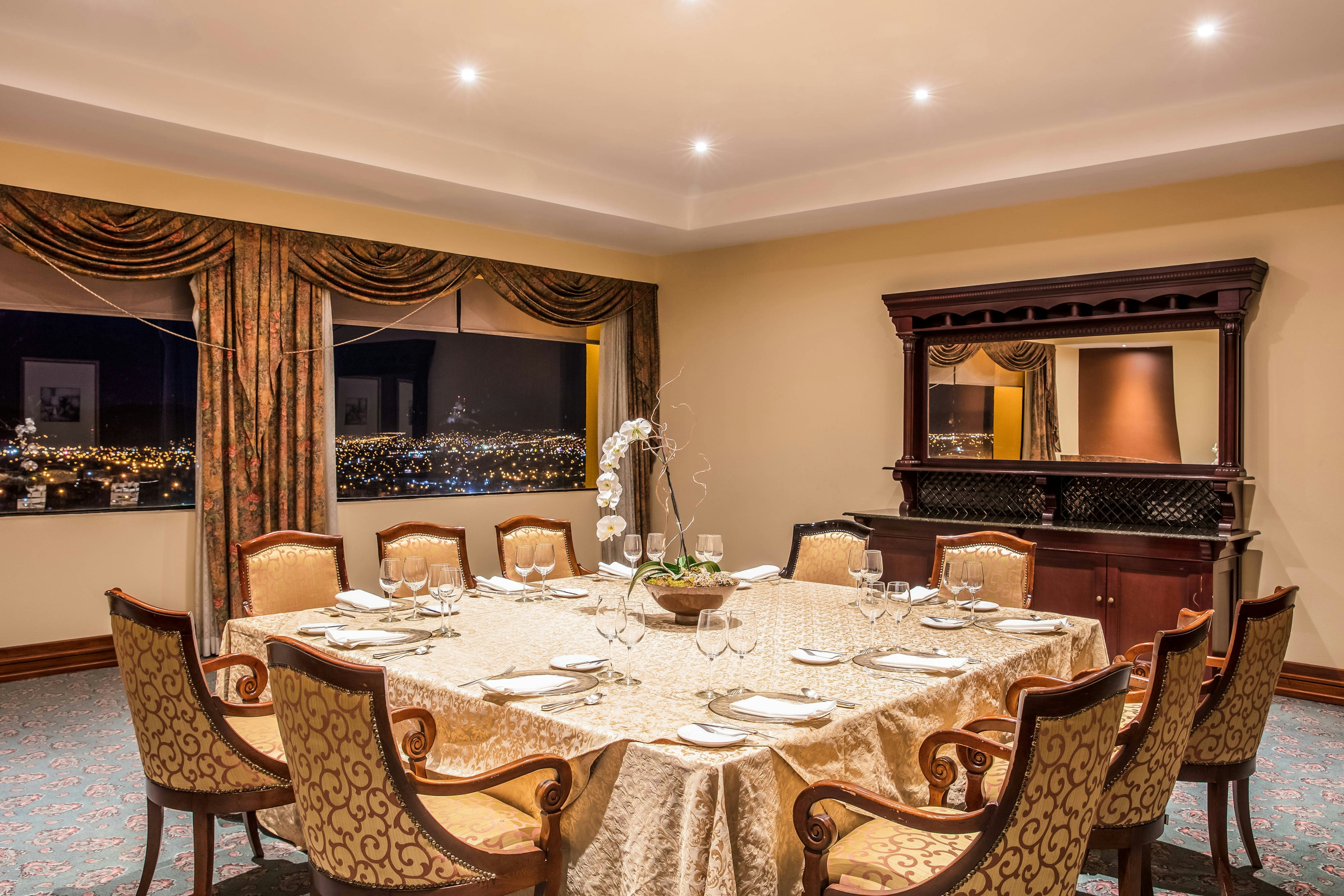Sheraton Chihuahua Soberano 27/40