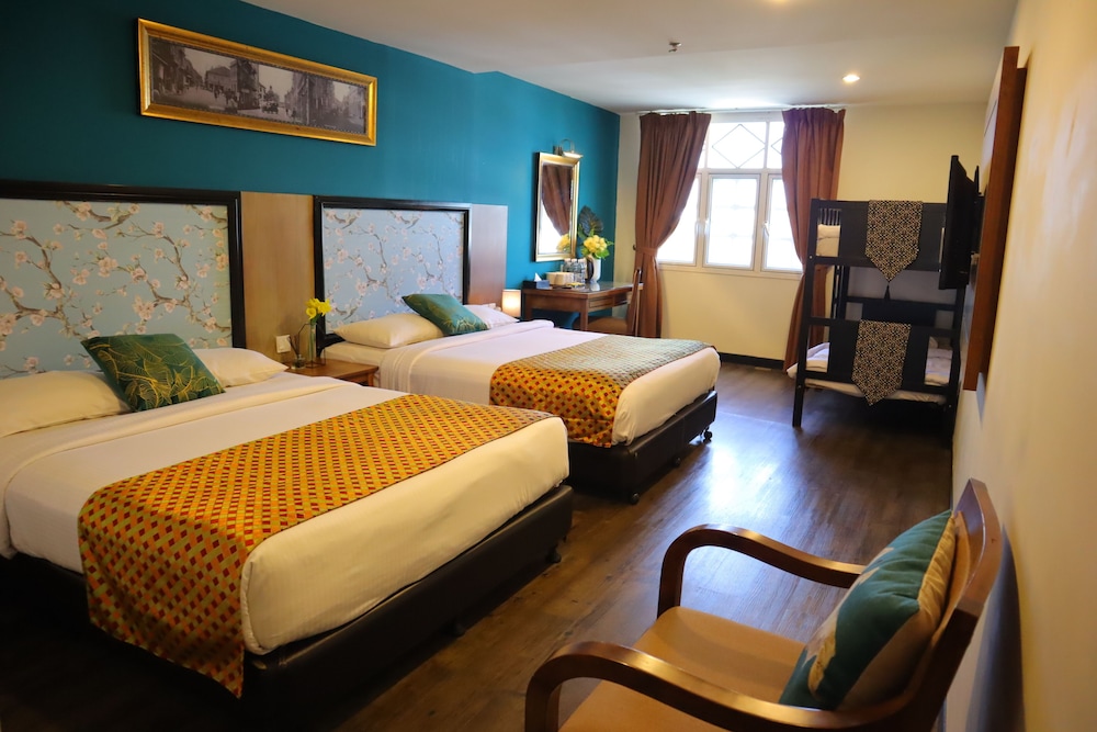 ARMENIAN STREET HERITAGE HOTEL 40/76