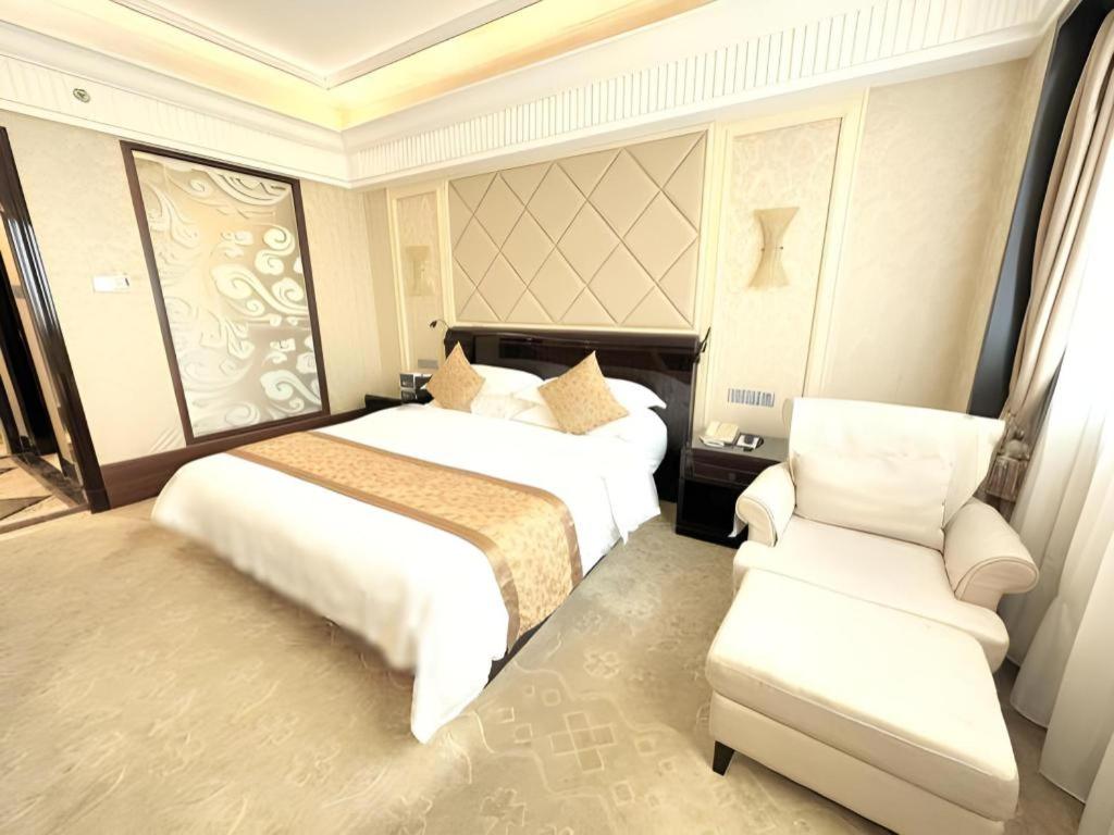 Sun City Hotel 27/50