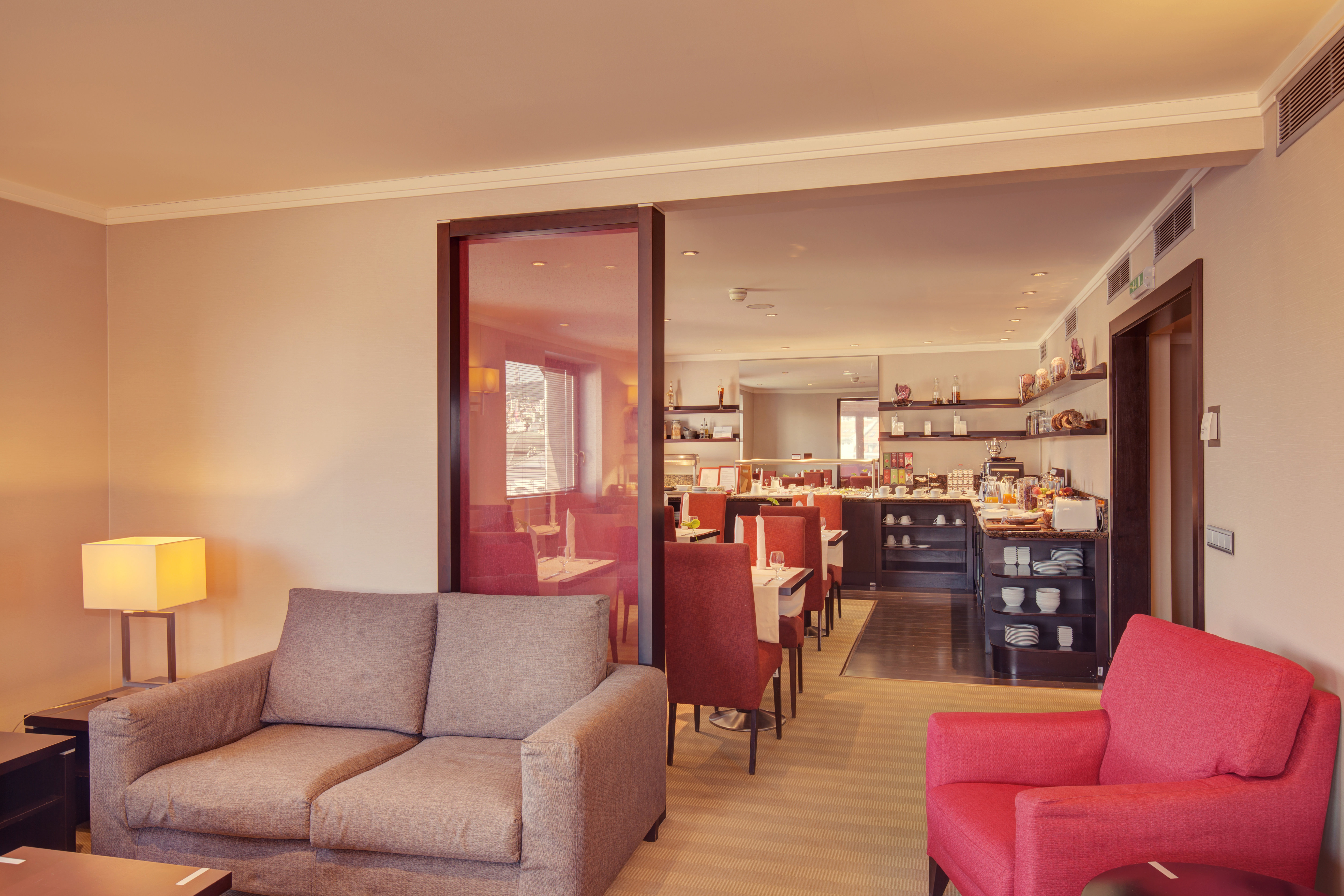 CROWNE PLAZA BRATISLAVA 46/74