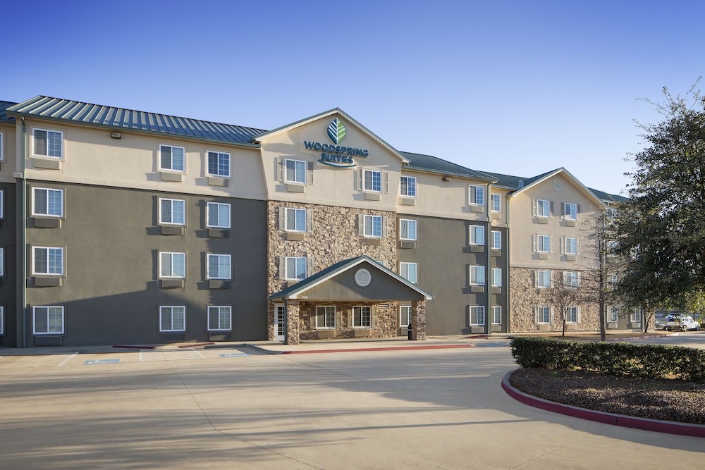 Woodspring Suites Fort Worth Trophy Club 1/48