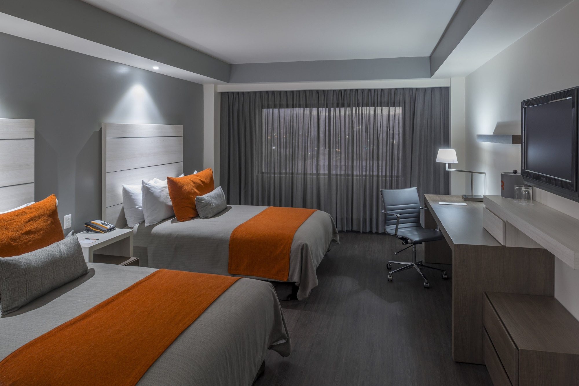 غرفة ديلوكس بسريرين مزدوجين، Real Inn Tijuana by Camino Real Hotels 4/8