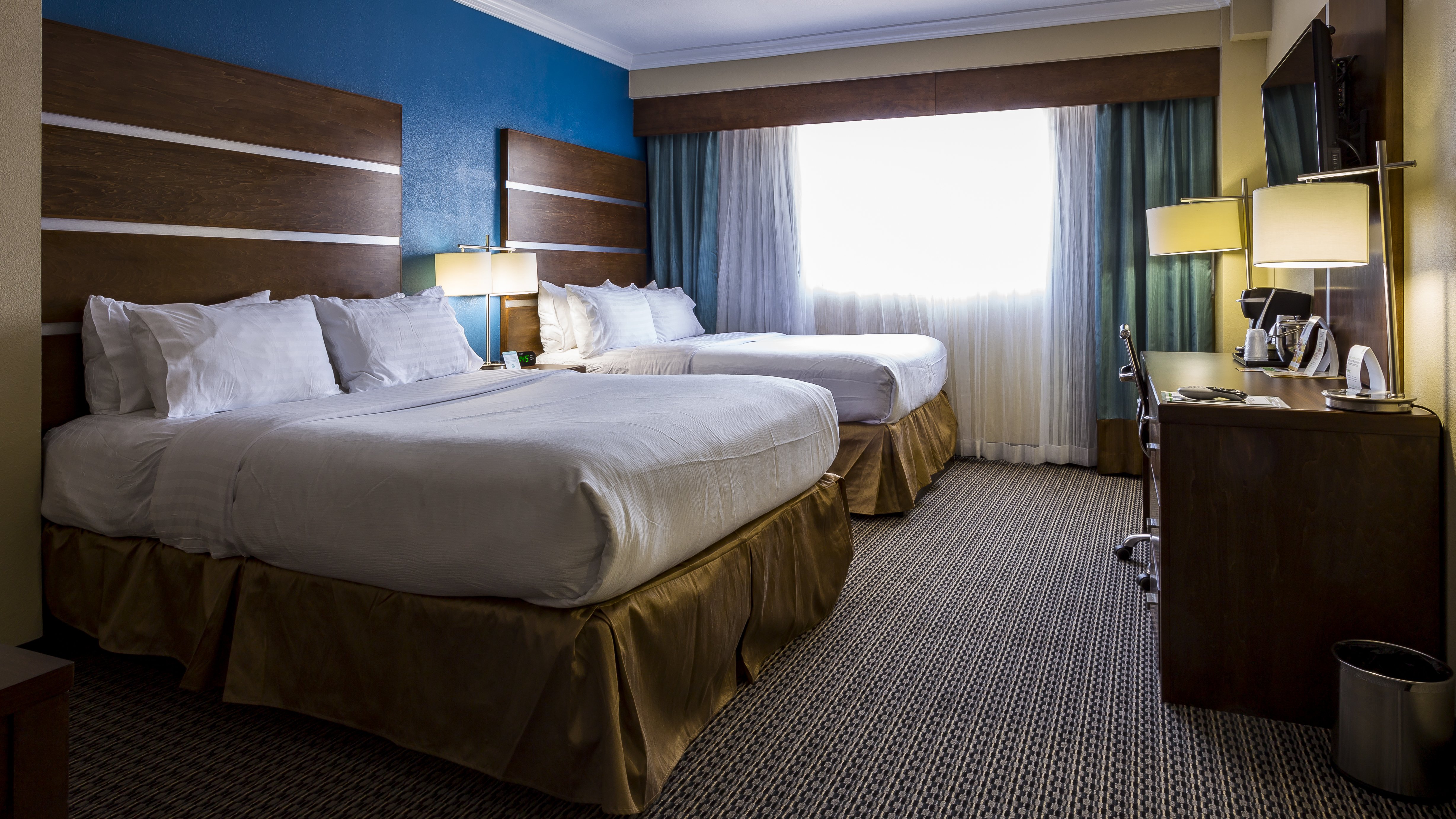 Holiday Inn Houston Downtown 32/77