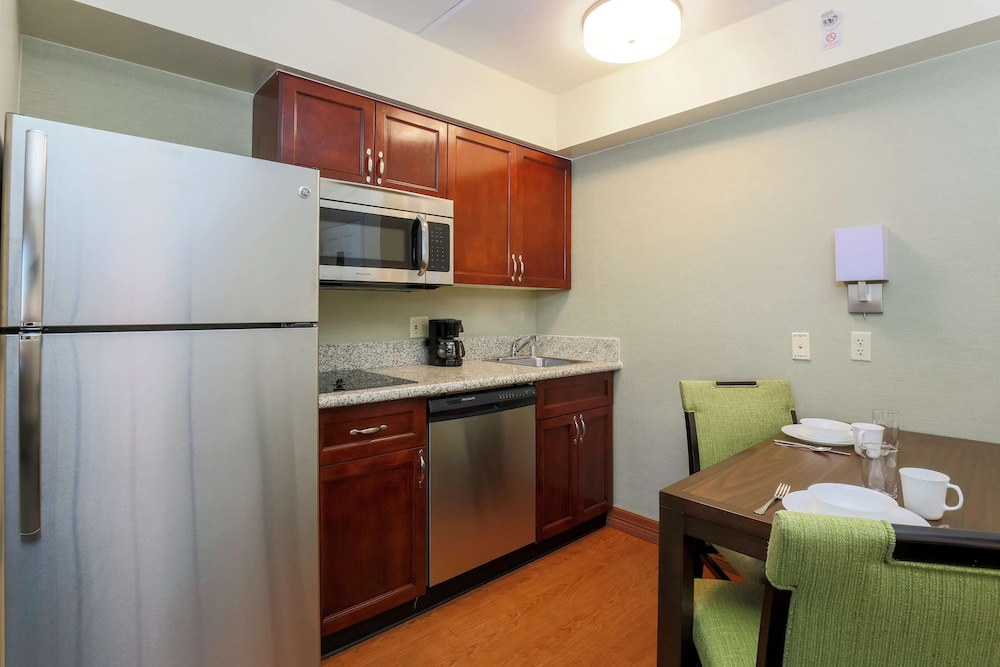 Homewood Suites by Hilton Ft. Worth-North at Fossil Creek 6/44