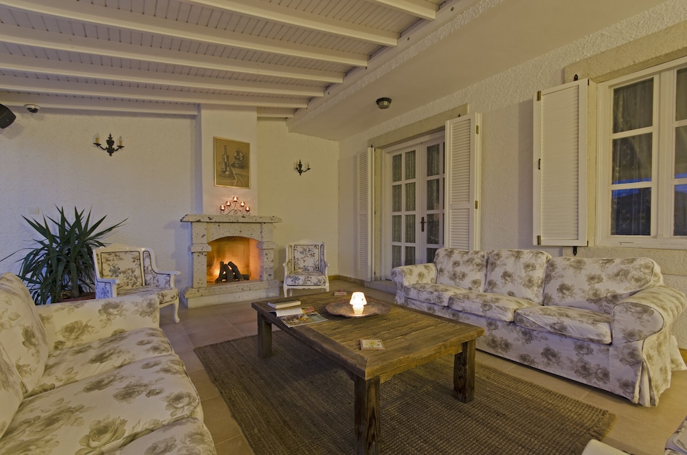 Alacati Roka Tas Otel 16/29