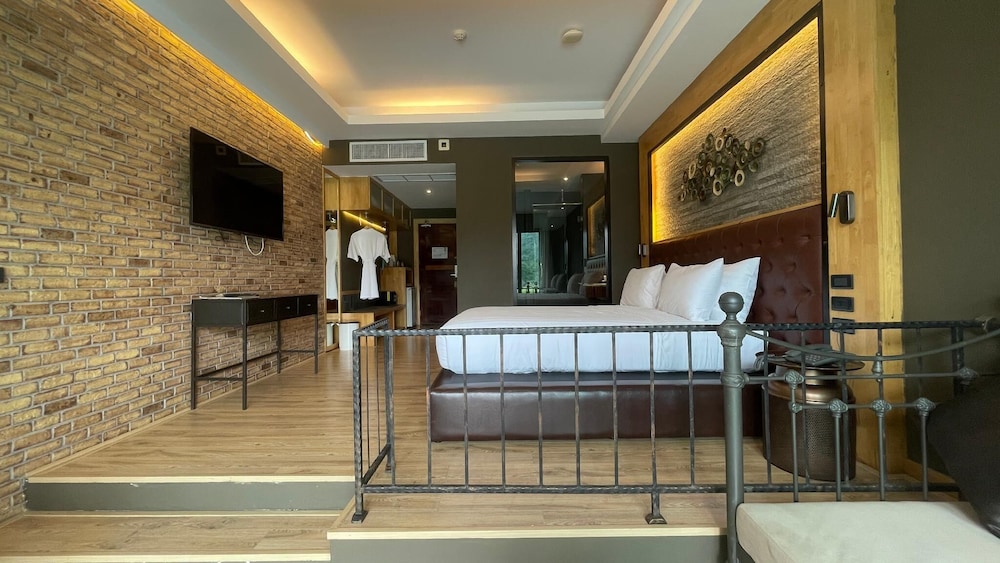 La Isla Pranburi Beach Resort 16/50