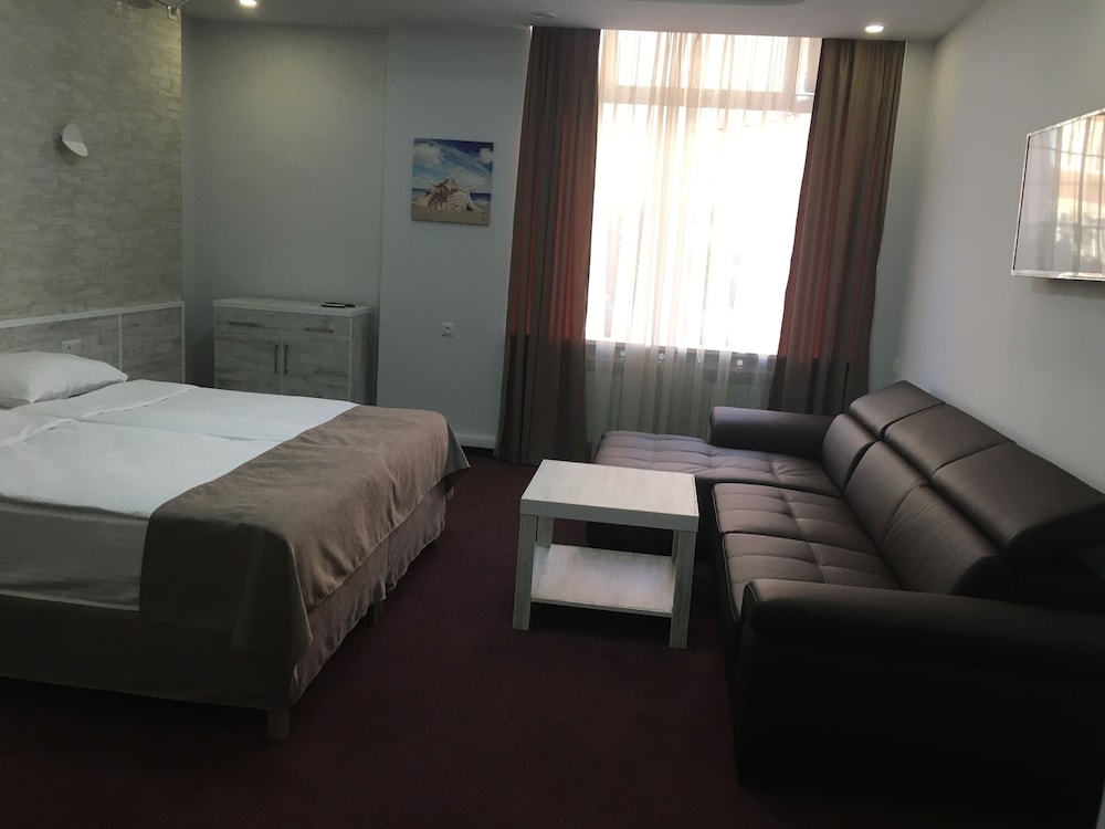 Hobby Hotel 7/34