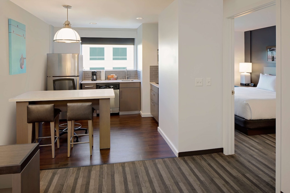 Hyatt House Irvine John Wayne Arpt 42/70