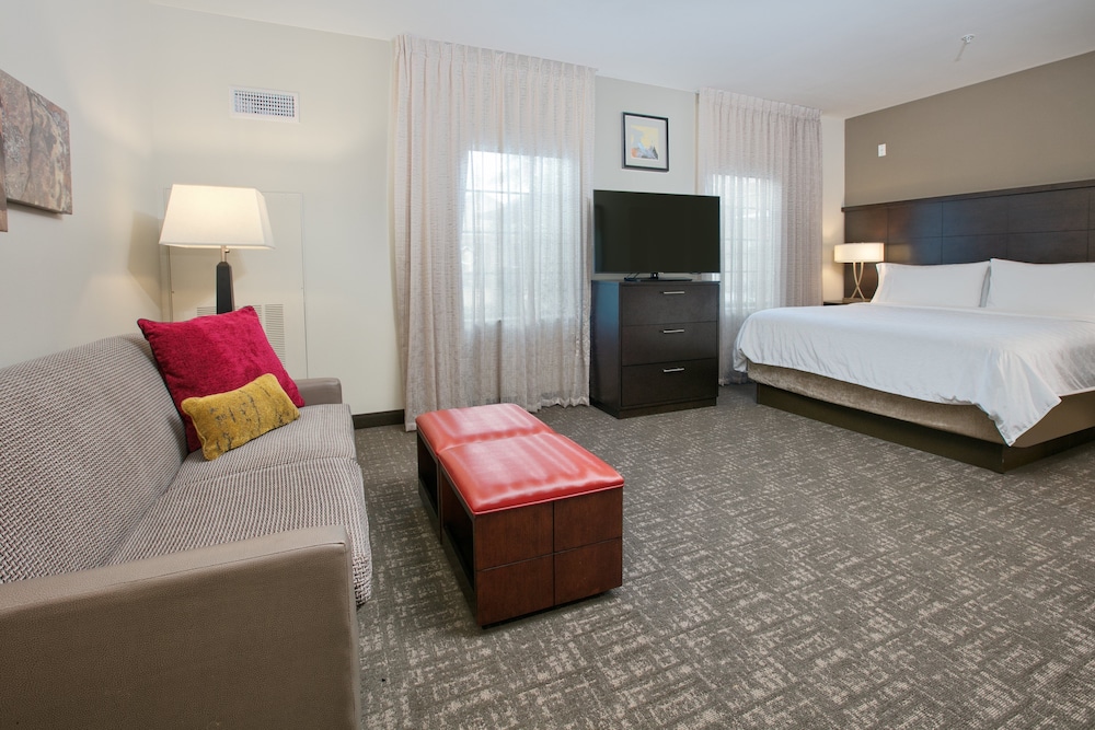 Staybridge Suites Plano - Richardson Area 25/70