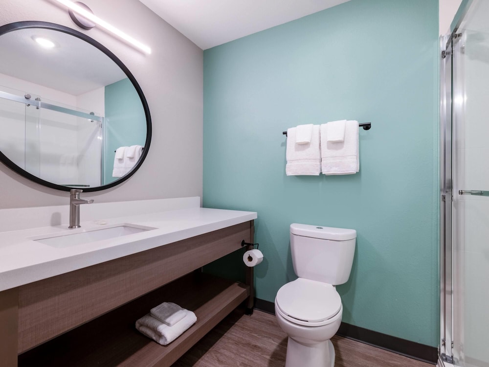 ECHO Suites Extended Stay by Wyndham Fort Worth Alliance 53/59