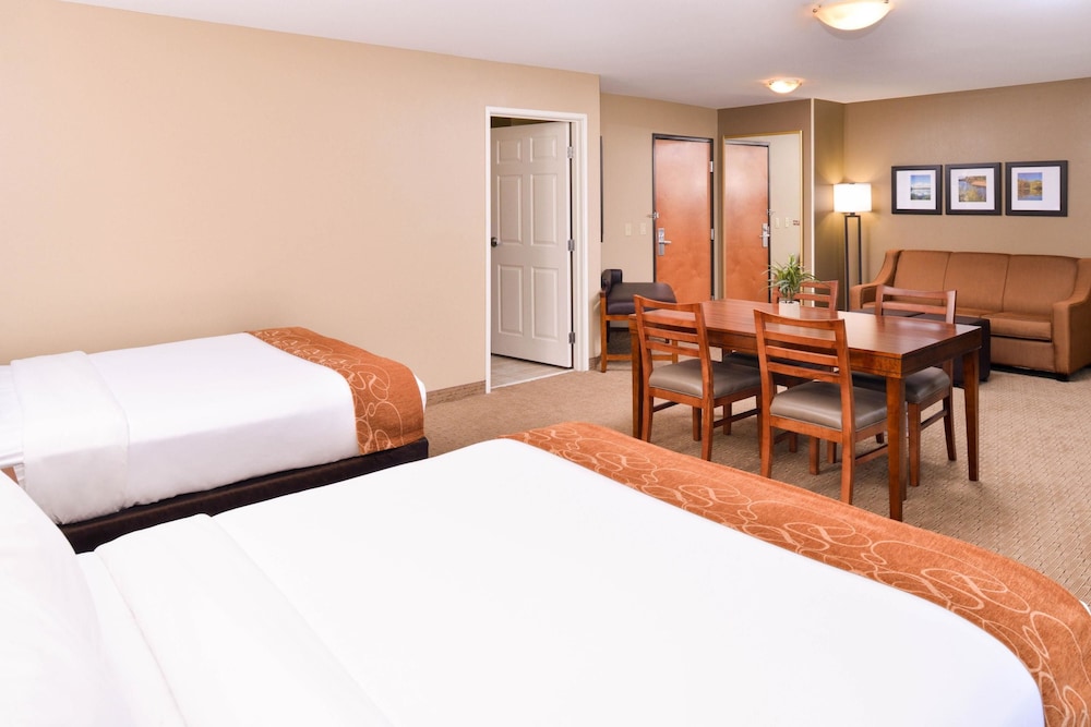 Comfort Suites Mount Vernon 6/36