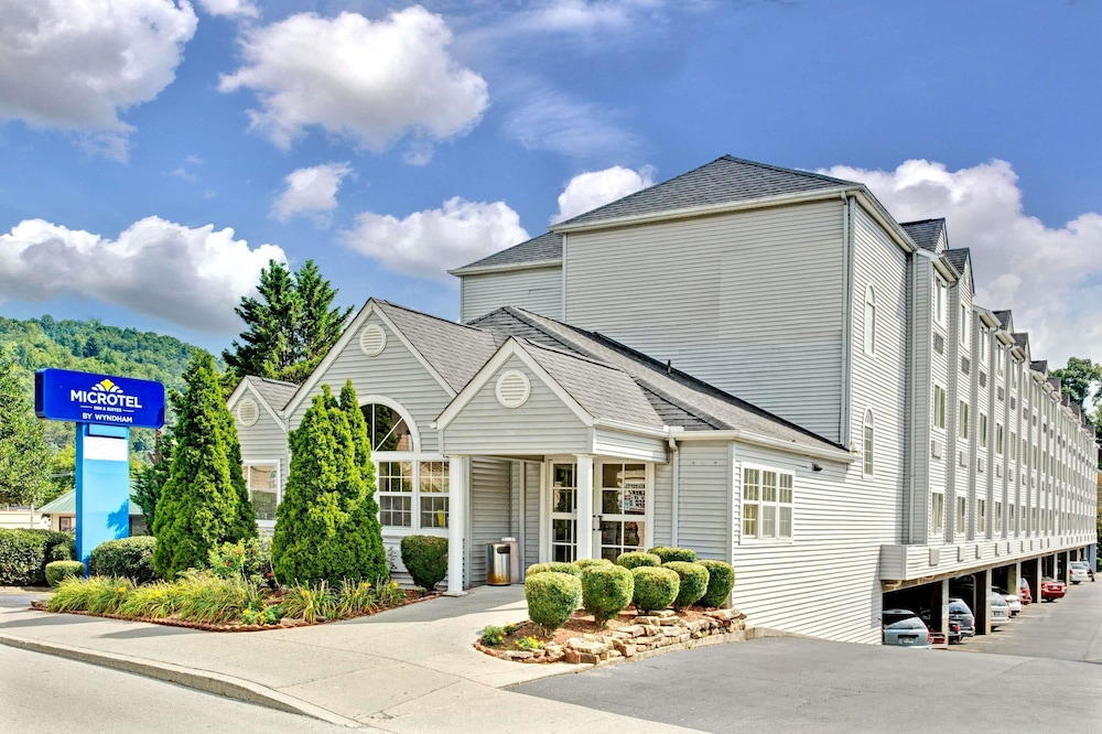 Microtel Inn And Suites Gatlinburg 3/29