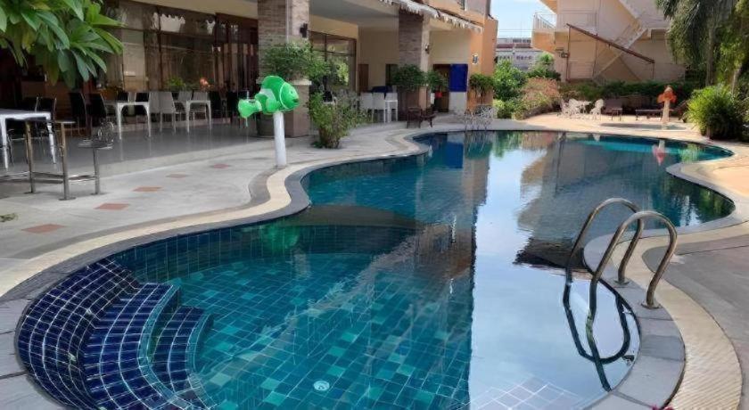 Siam Platinum Pattaya 44/44