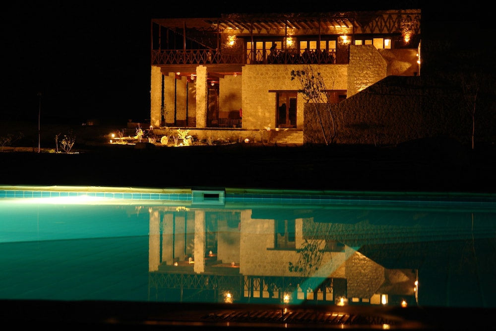 The Oasis 56/61