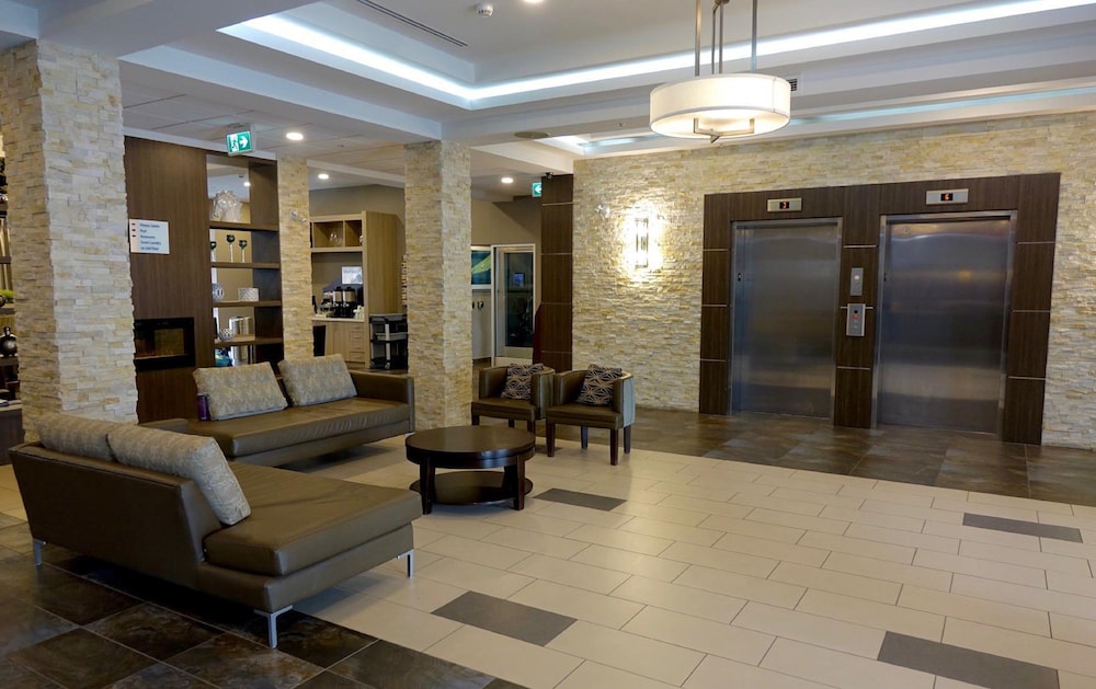 Holiday Inn Express Suites Oshawa Downtown Toronto Area 35/56