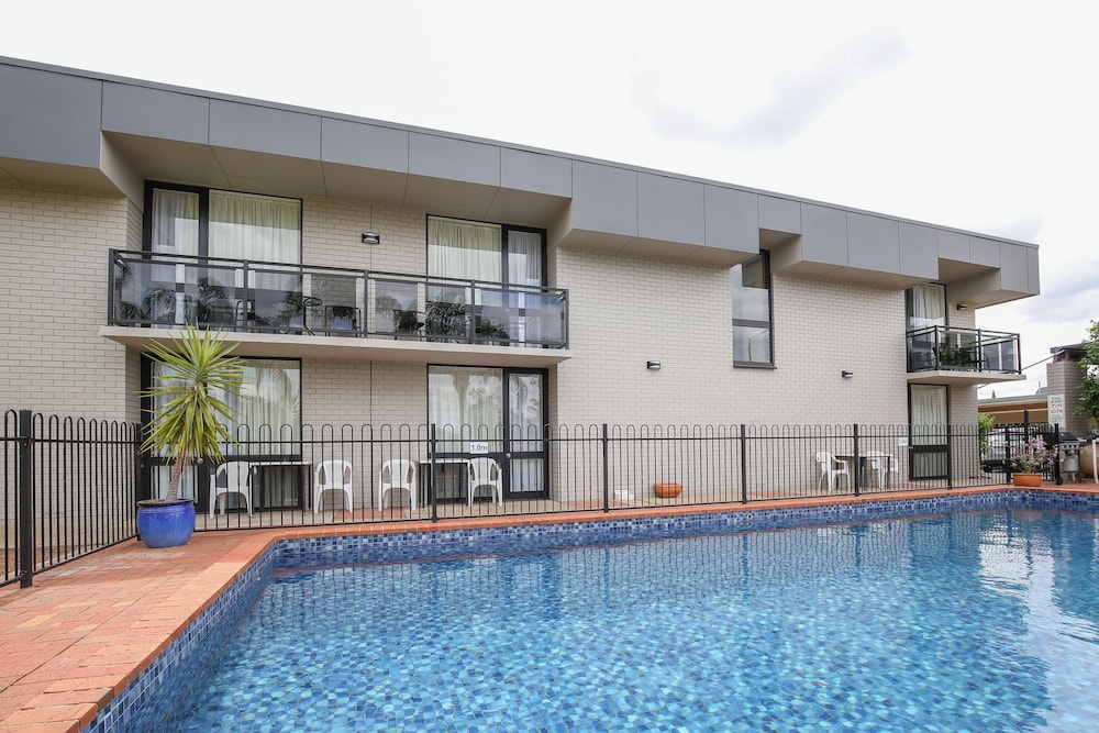 Econo Lodge Mildura 6/72