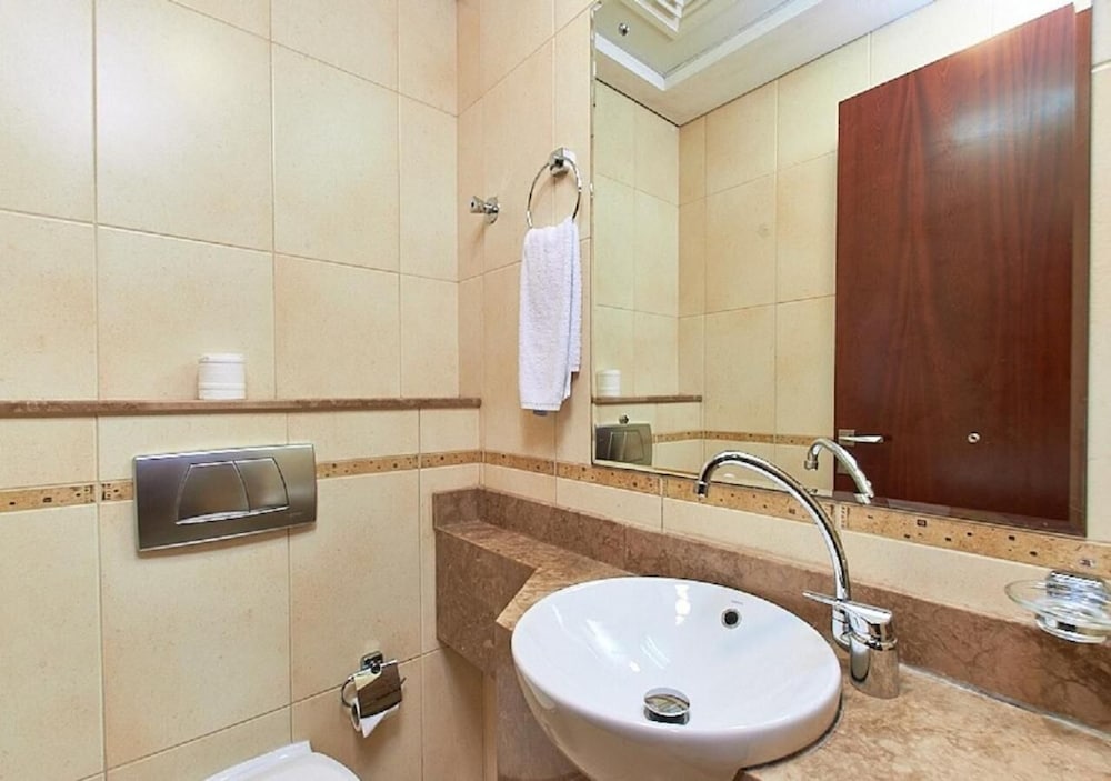 Mughal Suites 48/50