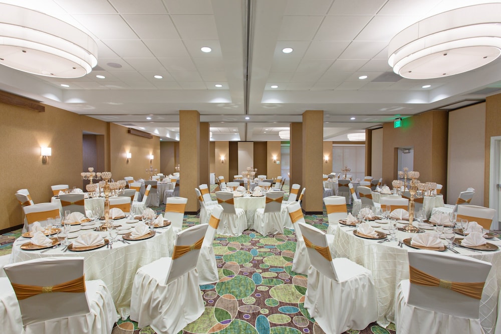 Holiday Inn Diamond Bar 47/58