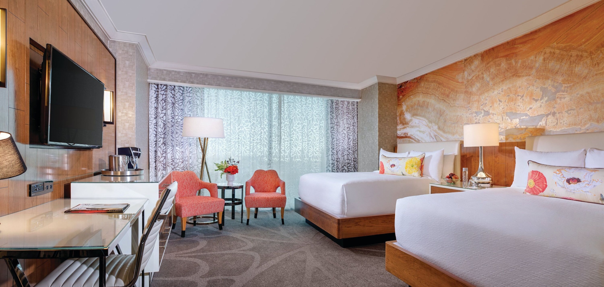 RESORT, 2 QUEEN BEDS, STRIP VIEW