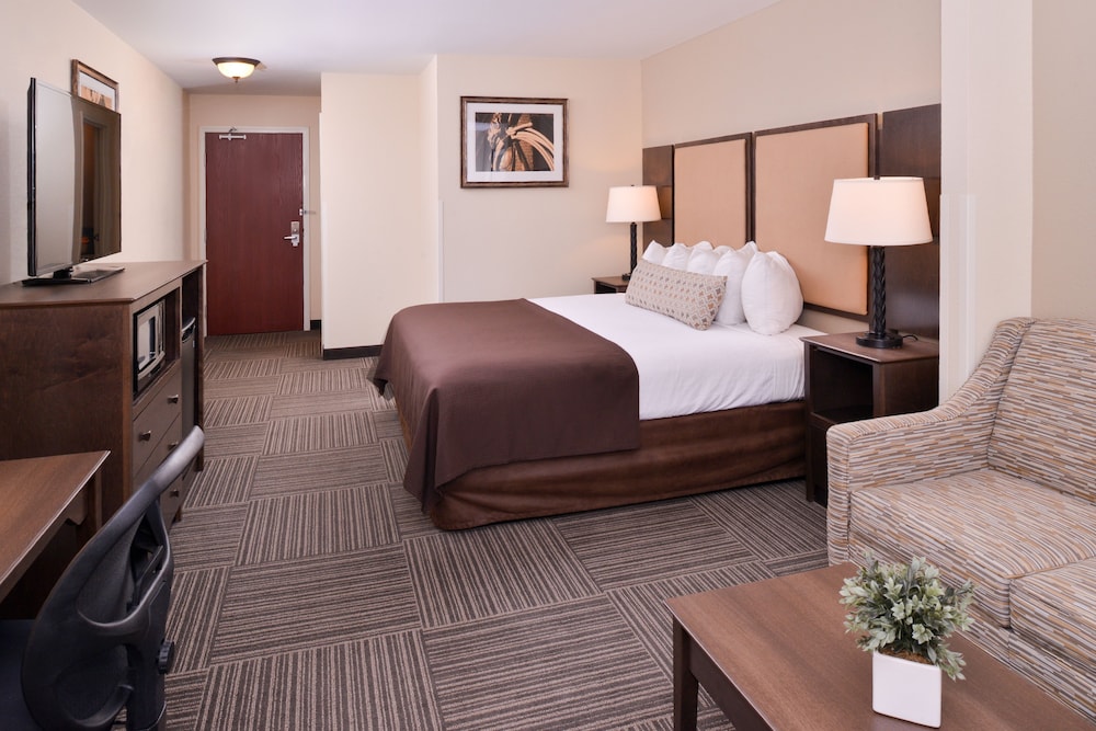 Best Western Plus Frontier Inn 13/53