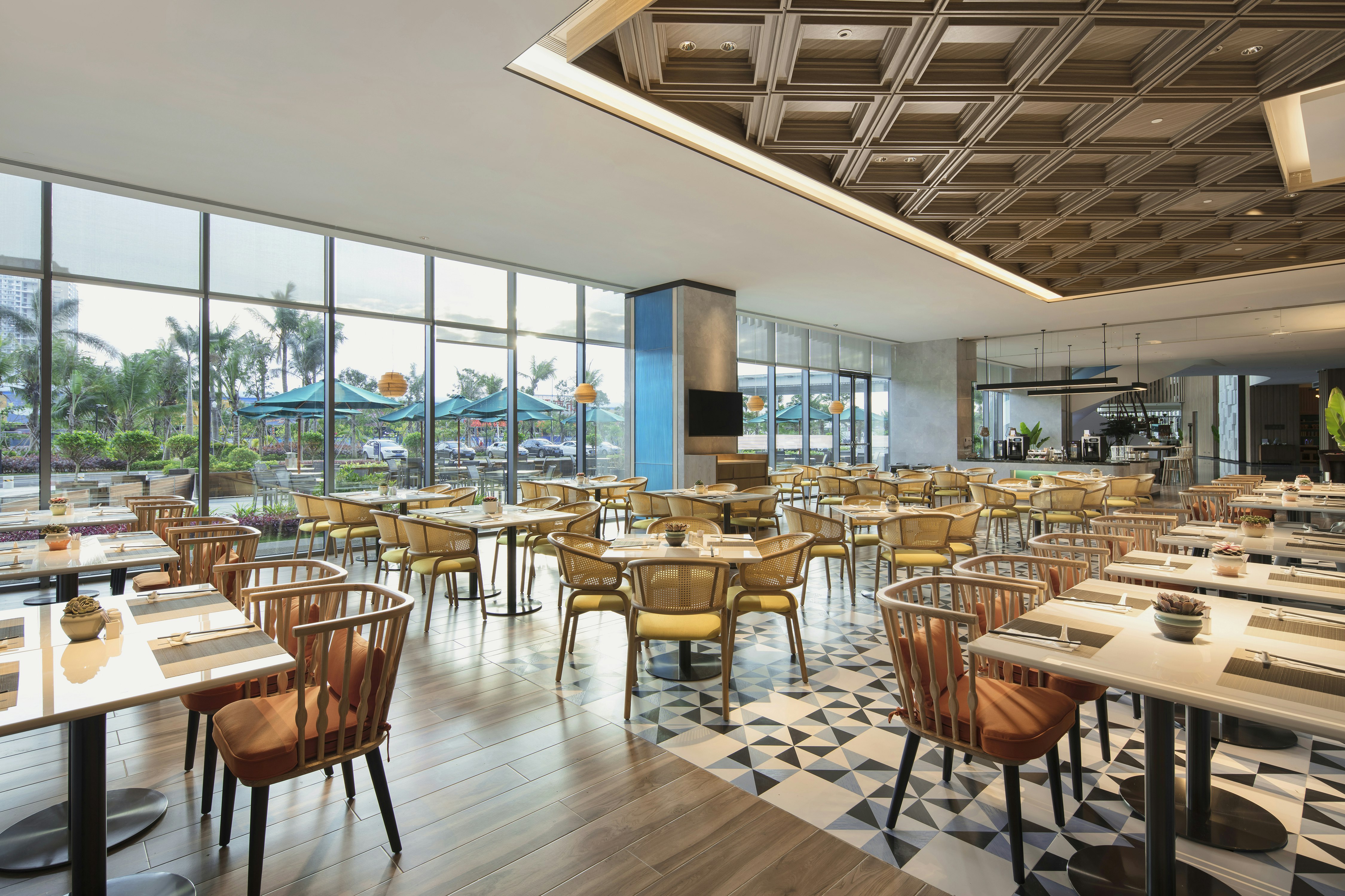 Hilton Garden Inn Sanya 34/43