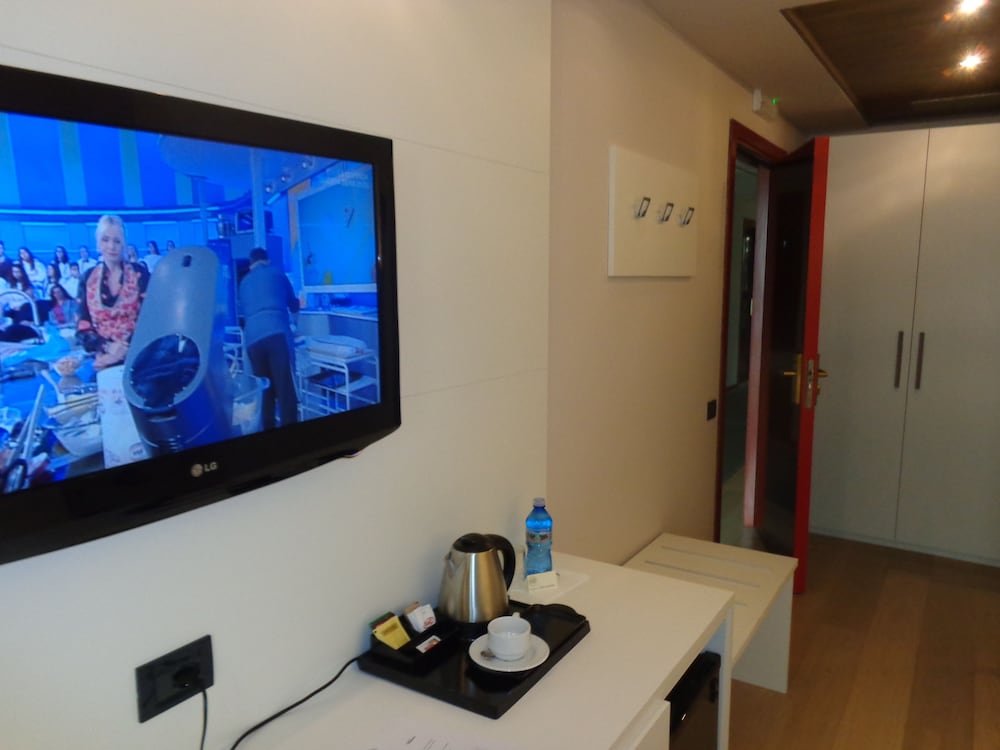 Hotel Ferretti Majestichouse 27/46