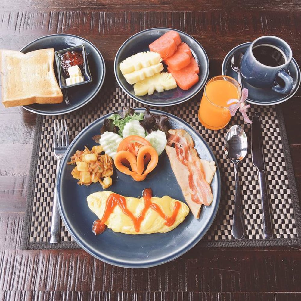 Nightbazaar Inn Hotel 44/48