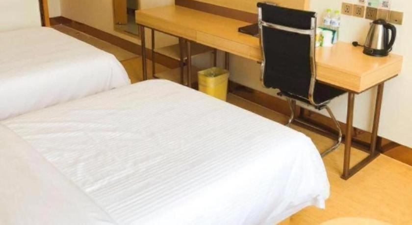 Greentree Inn Binzhou Wudi Ginza Square Express Hotel 23/47