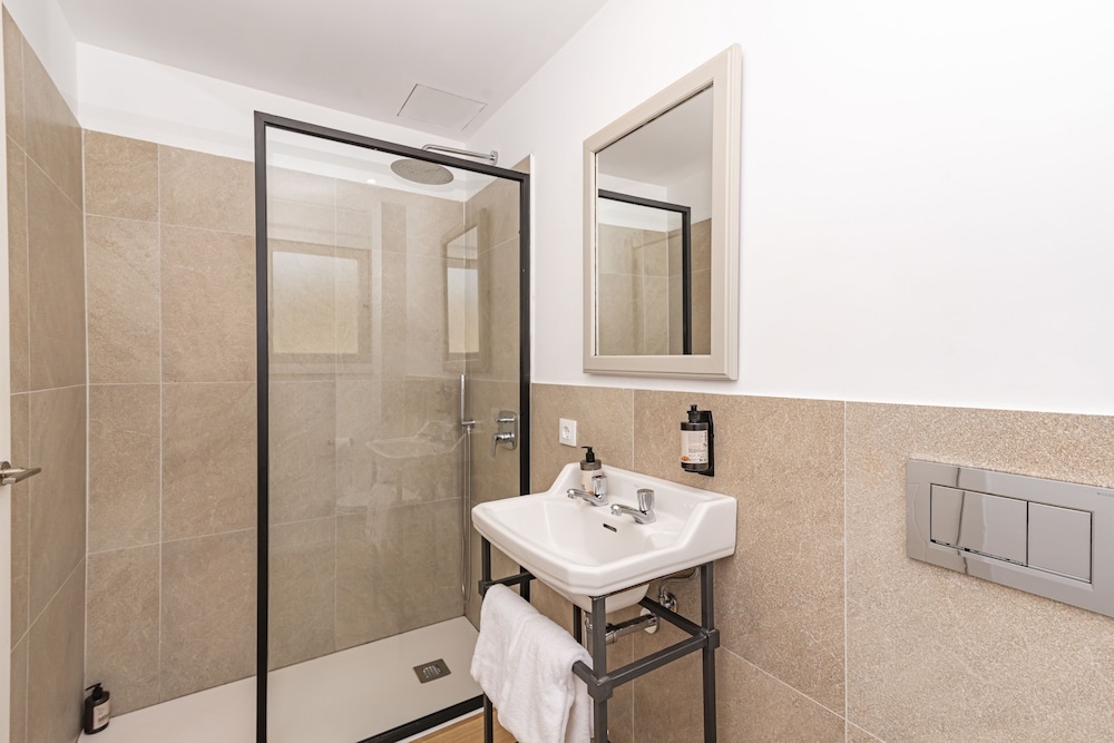 Boutique Hostal Oriola 49/50