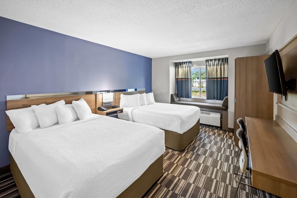 Microtel Inn Greensboro 26/54