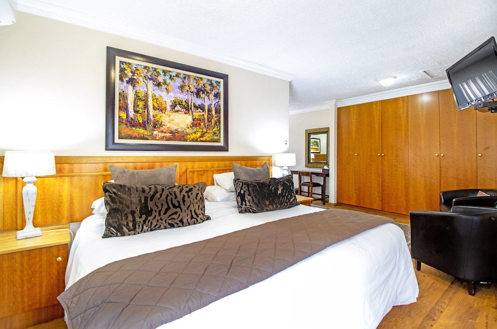 Sunward Park Guesthouse 8/50