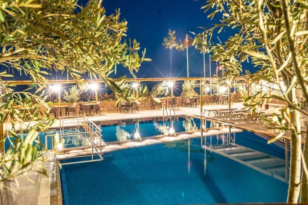 Tas Hotel 17 43/50