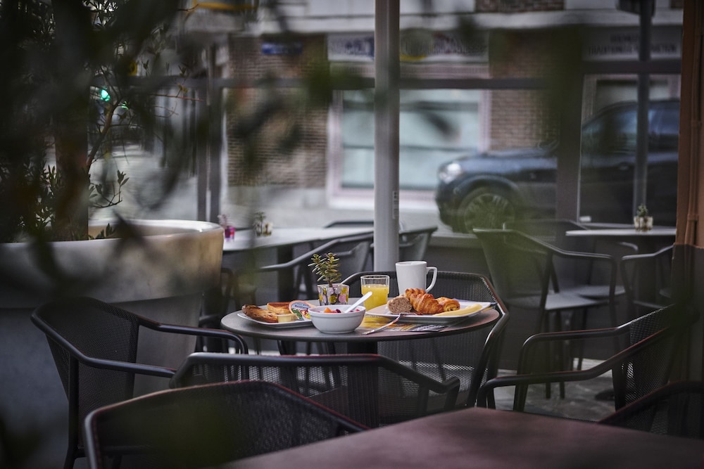 Leopold Hotel Ostend 57/72