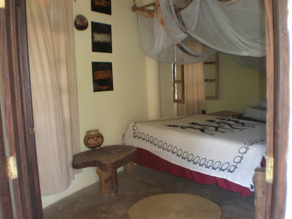 Casa Umoja Guesthouse 11/50